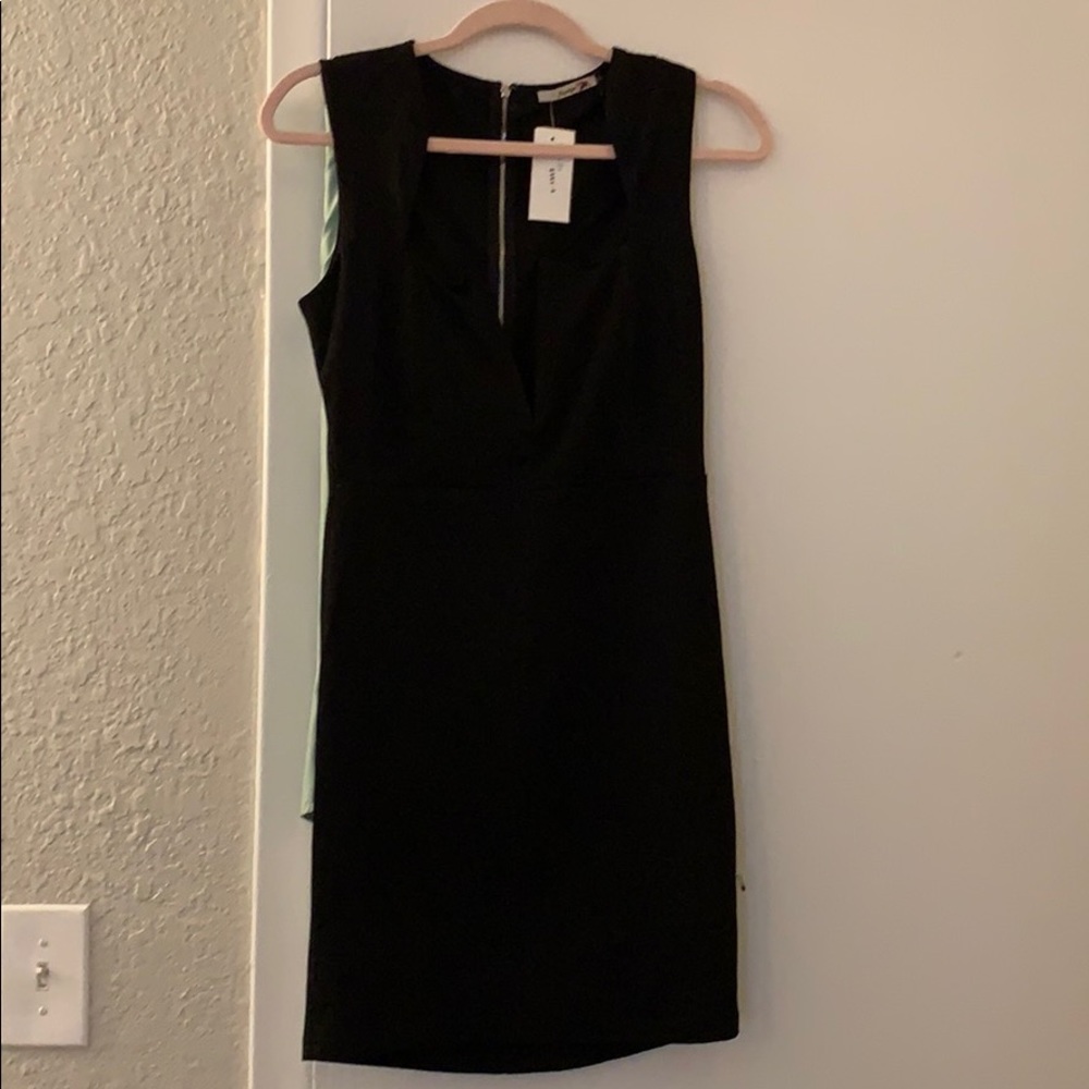 Papaya v-neck bodycon dress
